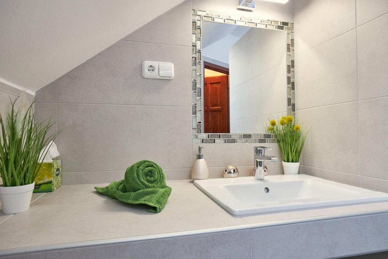 Amulett Studios Apartment Hajdúszoboszló Extérieur photo