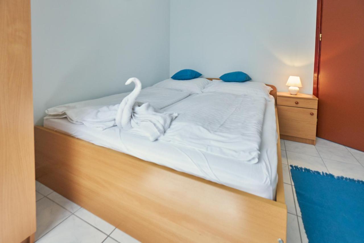 Amulett Studios Apartment Hajdúszoboszló Extérieur photo