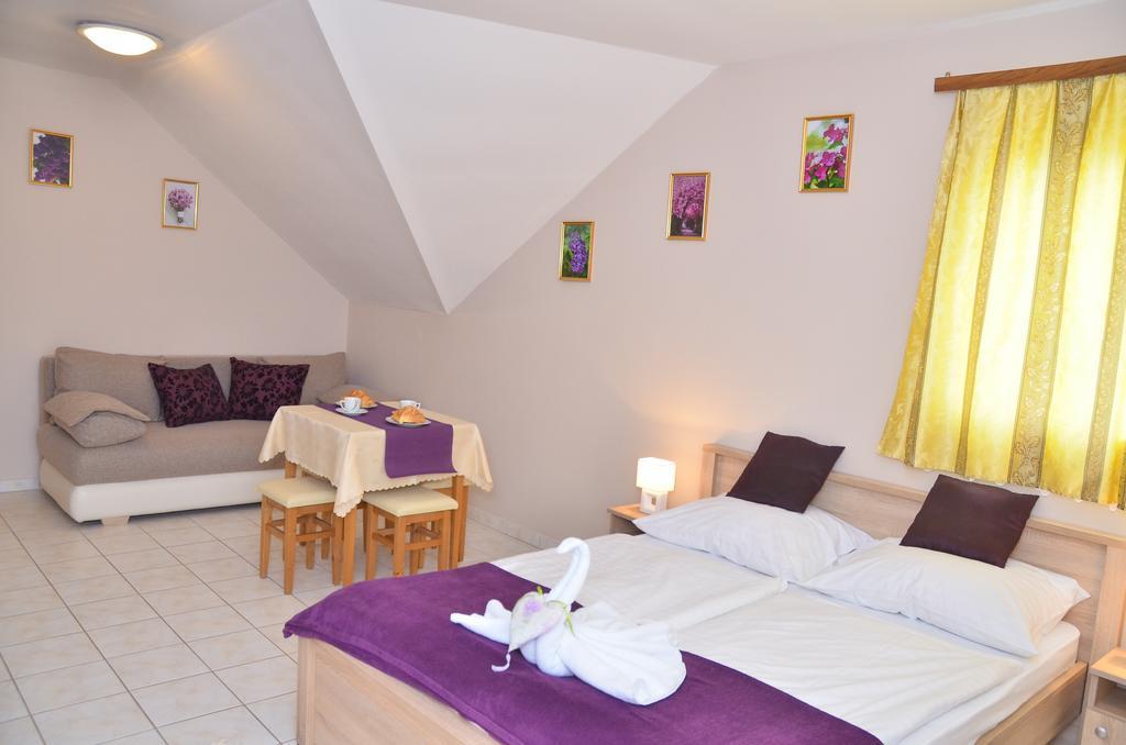 Amulett Studios Apartment Hajdúszoboszló Extérieur photo